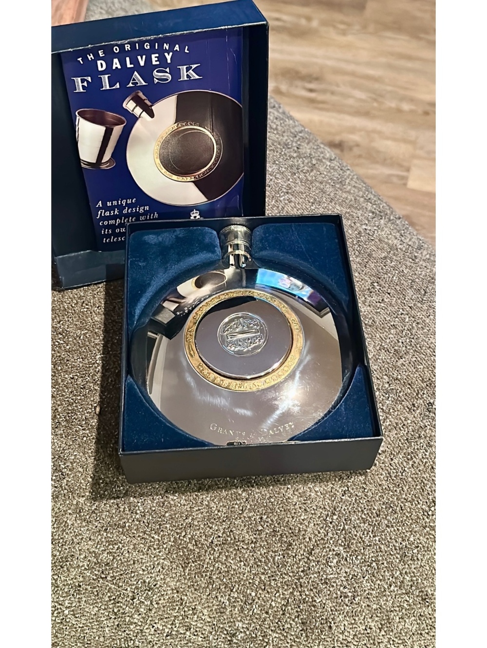 Vintage Grants of Dalvey Original Round Flask w/ Cup – Scotland – Unused Boxed